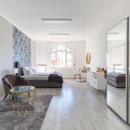 Designer Apartment On The Budapest Broadway With 2Br And Ac ภายนอก รูปภาพ